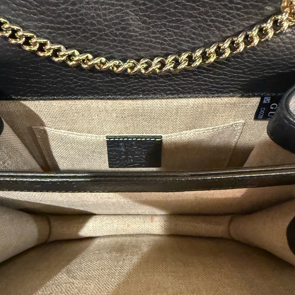 Gucci Black Pebbled Leather Chain Crossbody with Gold Hardware - Picture 6 of 7